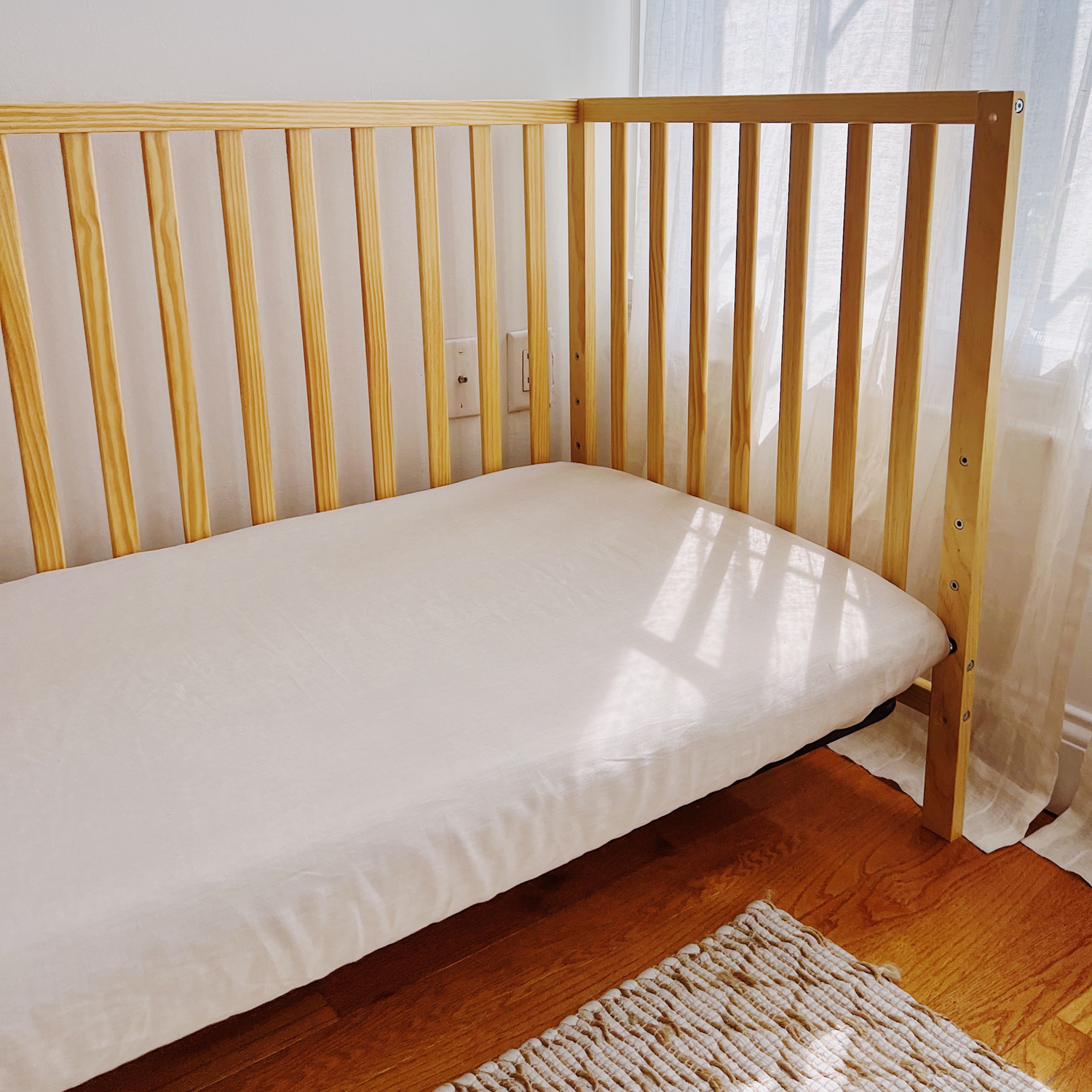 Hemp Crib Sheet in Oat Milk Botana